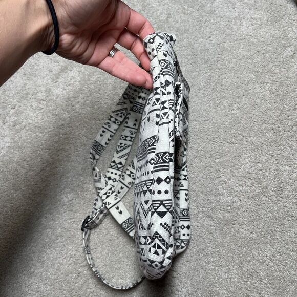 Kavu Mini Keeper Canvas Crossbody Bag Black White Geometric Aztec Small Purse - Picture 12 of 16